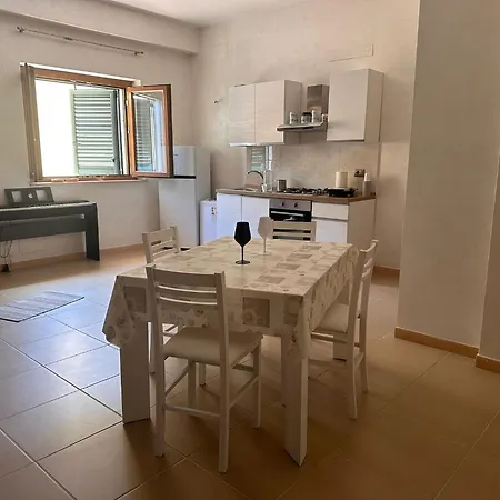 Feriehus Fabiolas Borgo Montenero